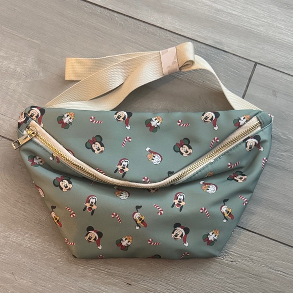 Handbags - NEW DISNEY Character Patterned Green Holiday Fanny Pack